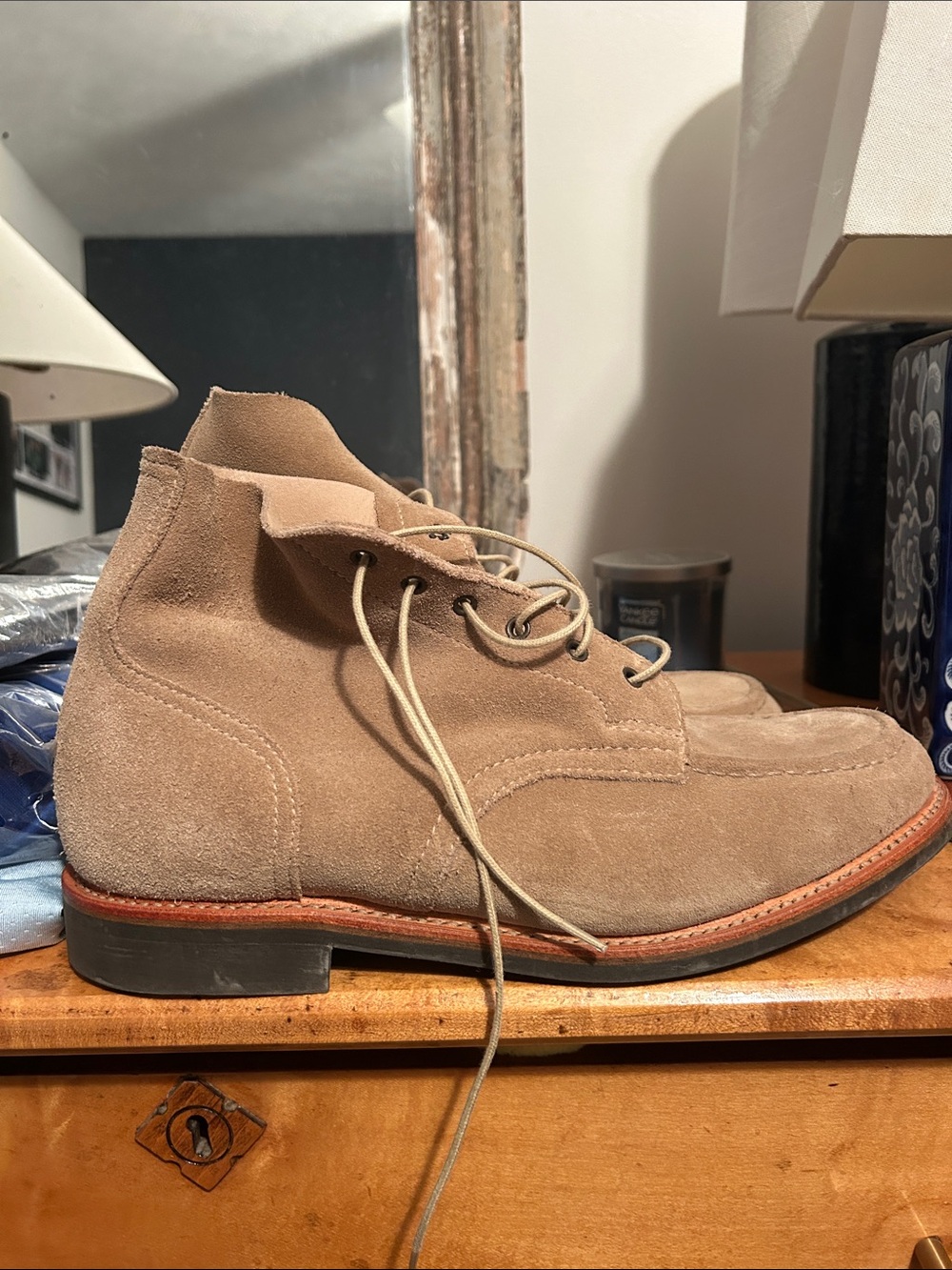 Commando Men's Suede Chukka Boots in Tan